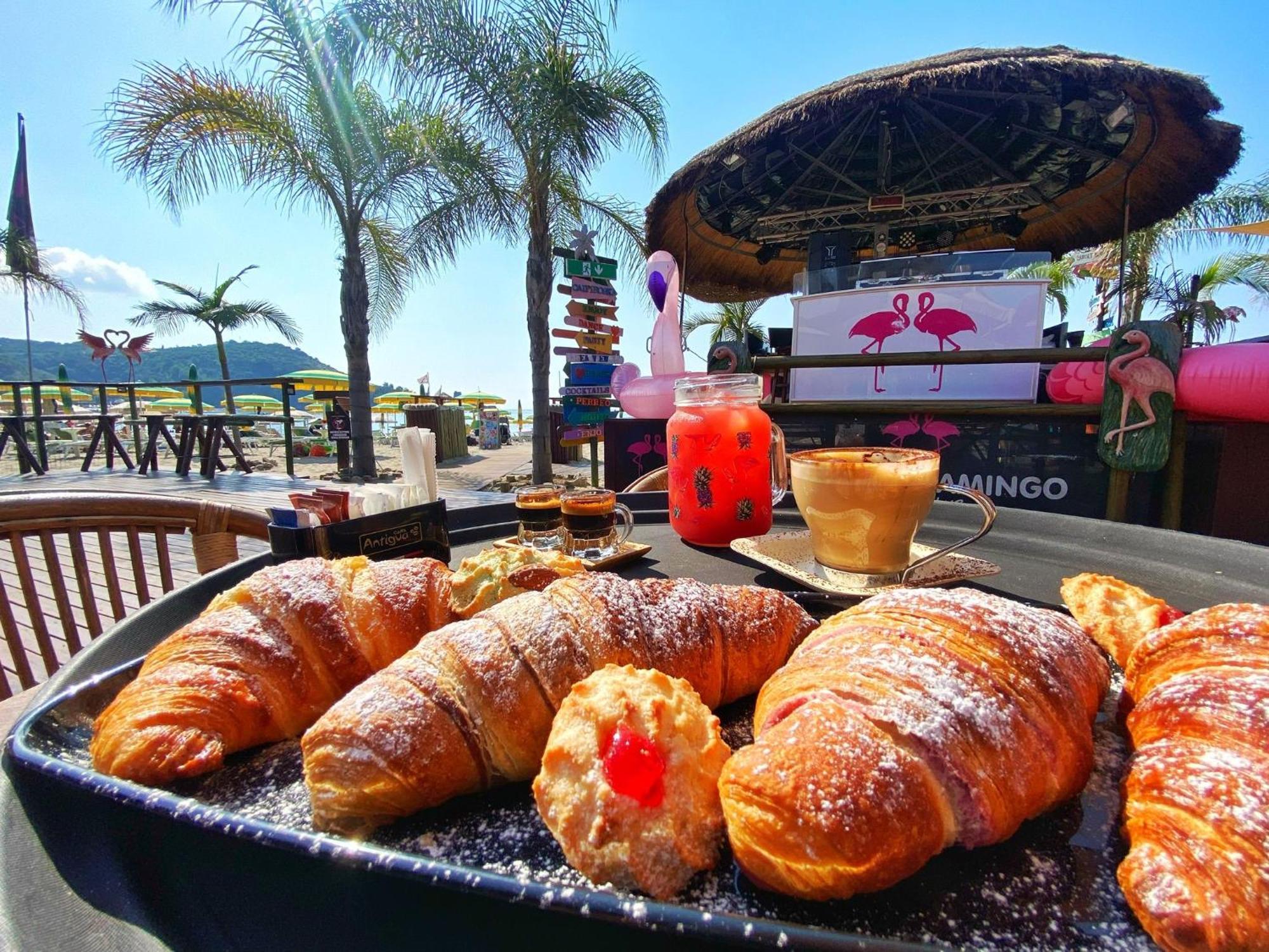 Flamingo Suites Marina di Camerota Buitenkant foto